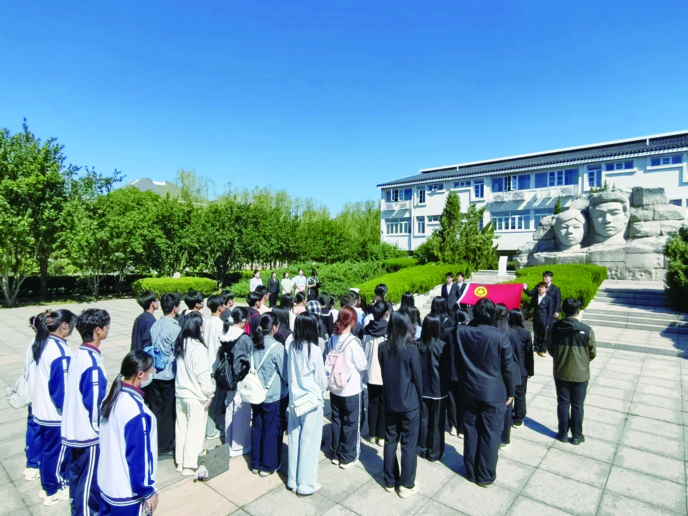 点击调整图片宽度
