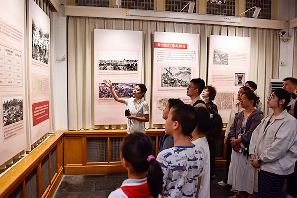 “跨萬水越千山——長征中的周恩來與鄧穎超”展覽在津舉行