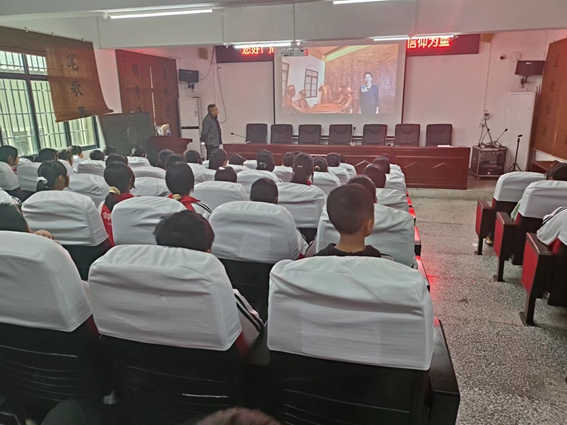 龙塘镇初级中学 (1).jpg 龙塘镇初级中学 (1).jpg