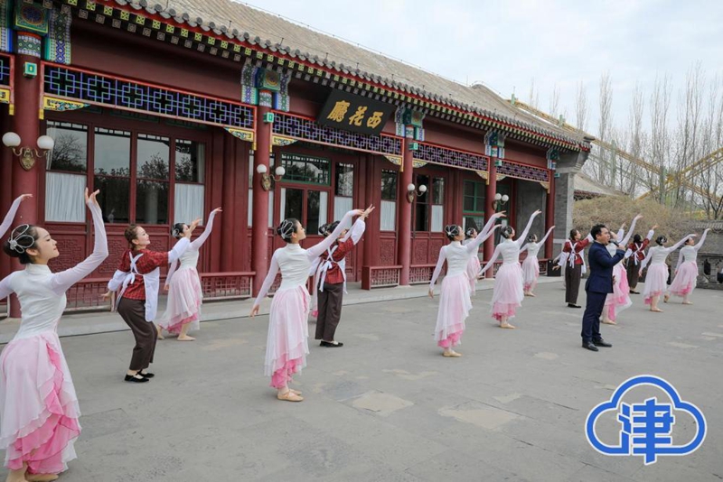 00606476236_i1001000000667a0_4b7bed2c.jpg 00606476236_i1001000000667a0_4b7bed2c.jpg